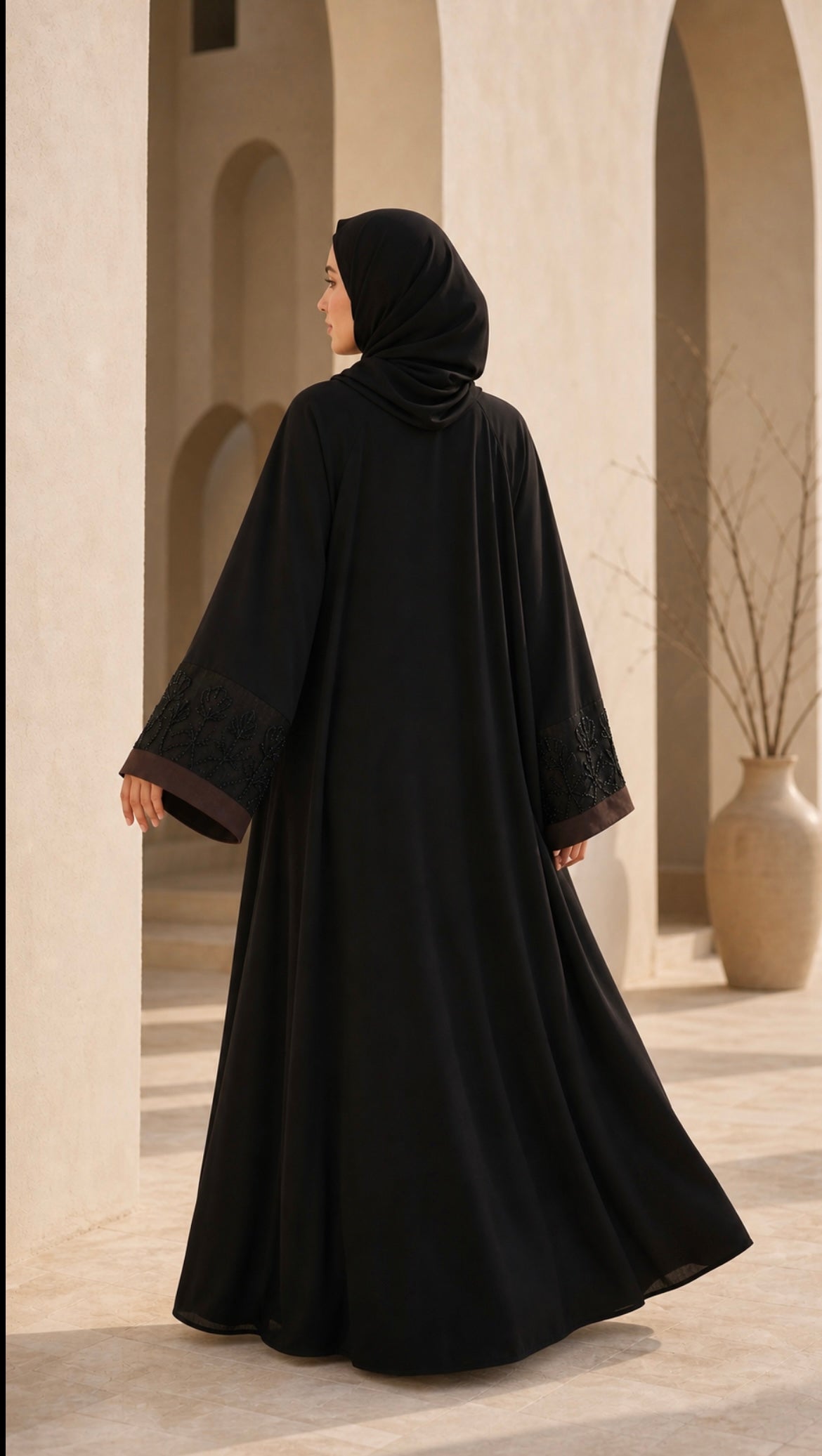 Abaya Femme Noire Nidah Coréen Liseré Marron Brodé – Abaya Qamar