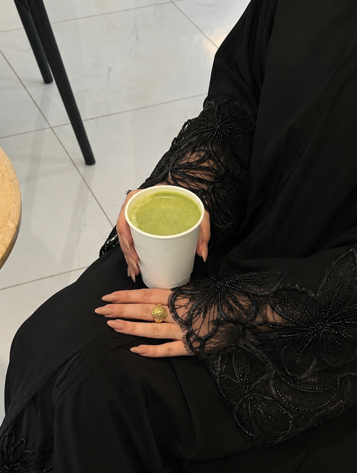 Abaya Femme Noire Nidah Coréen Broderie Florale Ajourée – Abaya Rosa