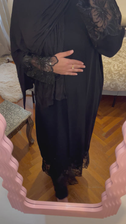 Abaya Femme Noire Nidah Coréen Broderie Florale Ajourée – Abaya Rosa